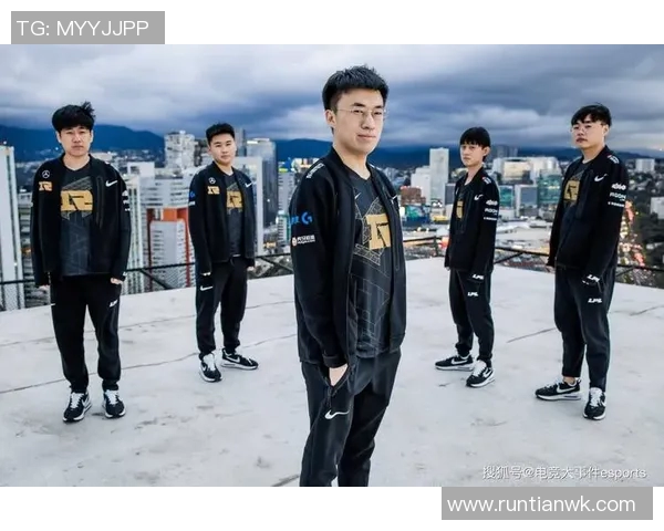 电竞新闻CSGO深度解析RNG战队在比赛中策略转换的关键因素与影响